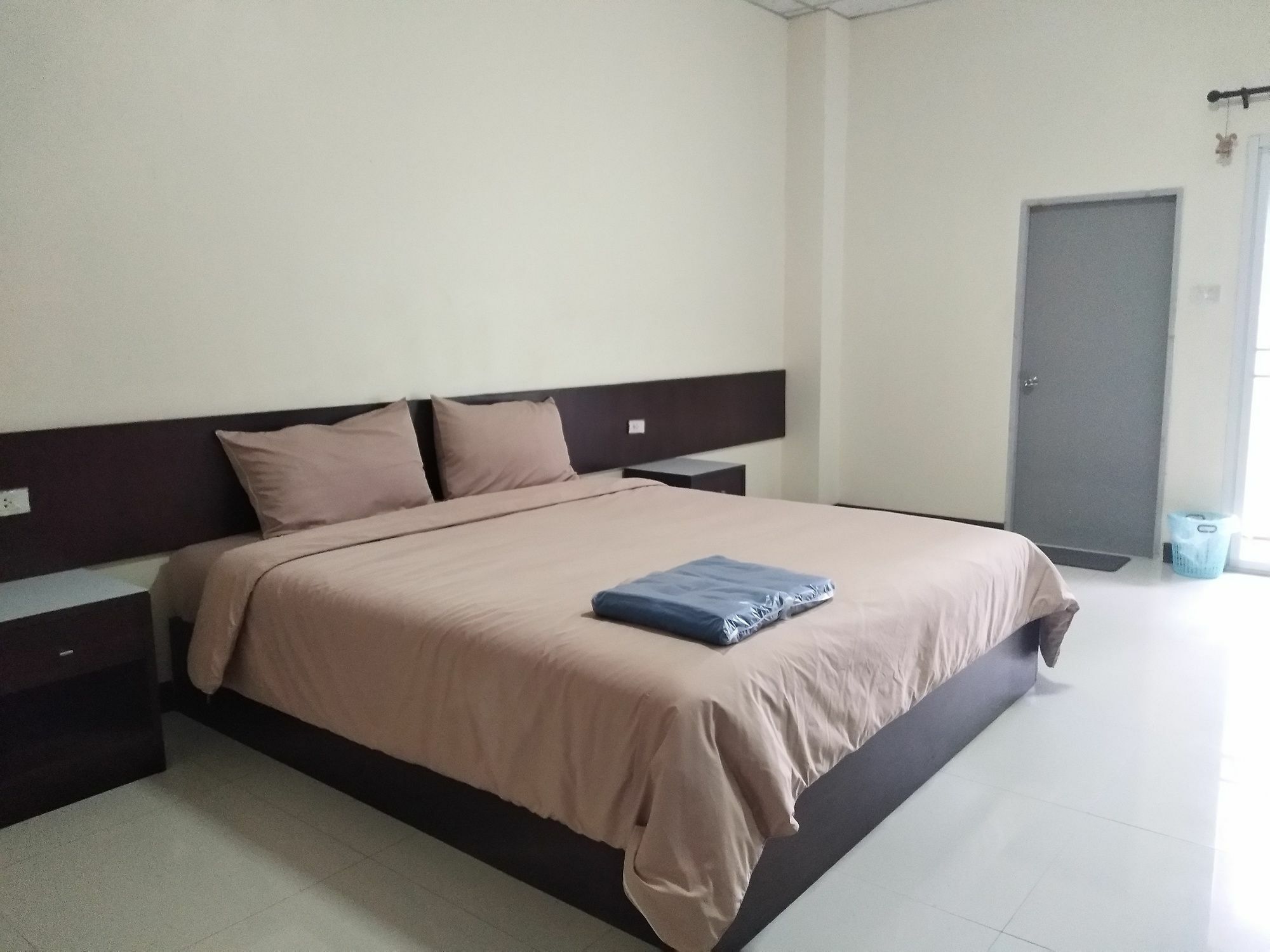 Volinta Park Apartment Rayong Exterior photo
